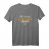 Alles wird gut der Meister ist jetzt da - Lustiges Baustelle Elektriker & Handwerker T-Shirt für Meister, Maurer, Dachdecker, Tischler & mehr