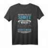 Spruch für Autoschrauber und KFZ Meister Mechatroniker T-Shirt  Perfekt für Auto Fans, Oldtimer & Männer, die gerne schrauben