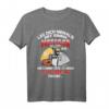 Leg Dich Niemals Mit Einem Metzger An T-Shirt  Humorvolles Geschenk für Metzger & Freunde