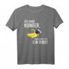 Wurst Bratwurst Ich habe Hunger man schäle mir ein Rind T-Shirt - Lustiges Grill- und Fleischliebhaber Outfit für BBQ-Fans & Grillmeister