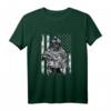 Vintage Militär T-Shirt für stolze Veteranen  Amerikanische Flagge mit Soldaten, perfekt für Gedenktag & 4. Juli Feier
