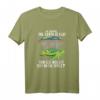 Of Course The Earth is Flat How Would It Stay On The Turtle T-Shirt  Humorvolles Sci-Fi Design für Weltraum- und Wissenschafts-Fans