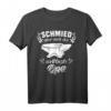 Schmied Opa Schmiedewerkzeug T-Shirt mit Amboß - Lustiges Spruch-Shirt für Schmiede und Opas beim Eisen schmieden