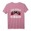 Liebe vergeht Holz besteht Holzarbeit Tischler Schreiner T-Shirt  Lustiges Geschenk für Holzhandwerker, Zimmerer & Hobbyholzarbeiter zu Weihnachten, Geburtstag & Jubiläum