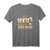 Mit Sekt Tanzt Sich's Besser - Lustiges Sekt T-Shirt für Feiern, Partys und festliche Anlässe