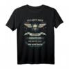 Als Gott mich schuf grinste er und dachte das wird lustig T-Shirt  Humorvolles Geburtstagsgeschenk für Männer und Frauen mit Sarkastischem Spruch