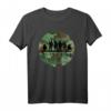 Duty Calls Camouflage Soldat Figuren T-Shirt - Perfekt für Gamer, Militärfans und Familienfeiern
