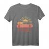 Vintage Buchliebhaber T-Shirt  Perfektes Design für Leser, Lehrer, Schriftsteller & Bibliothekare im Retro-Stil