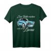 Trabant 601 T-Shirt - Lustiges Kultauto Geschenk mit Spruch 'Zwei Takte reichen mehr ist nur Luxus' für Trabant-Fans und Tuning-Enthusiasten