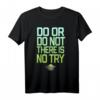 Star Wars Yoda Do Or Do Not Gradient Text T-Shirt - Offiziell lizenzierte Star Wars Kleidung für Fans