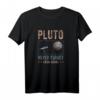 Lustiges Weltraum - Wissenschaft Retro Style Pluto Never Forget T-Shirt  Nostalgisches Design für Science-Fans & Nerds