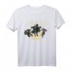 HapBunny Attack on Titan T-Shirt mit Drei Zeichen und gewölbtem Text - Lizenzierter Fanartikel für Anime und Manga Fans