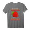 Erdbeer T-Shirt mit Spruch  Ein Leben Ohne Erdbeeren Ist Möglich Aber Sinnlos  Perfektes Geschenk für Erdbeerliebhaber und Sommerfans