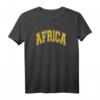 Africa Varsity Style Amber Text T-Shirt - Kulturelles Design mit klassischem Schnitt