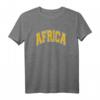 Africa Varsity Style Amber Text T-Shirt - Kulturelles Design mit klassischem Schnitt