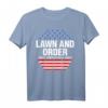 Lawn & Order Make America Rake Again T-Shirt mit Amerikanischer Flagge  Lustiges Geschenk für Familien, Freunde & Amerikanische Patriot-Enthusiasten