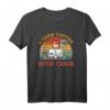I Turn Coffee Into Code - Lustiges Retro Programmierer Kaffee T-Shirt für Entwickler, Informatiker und Coding Nerds